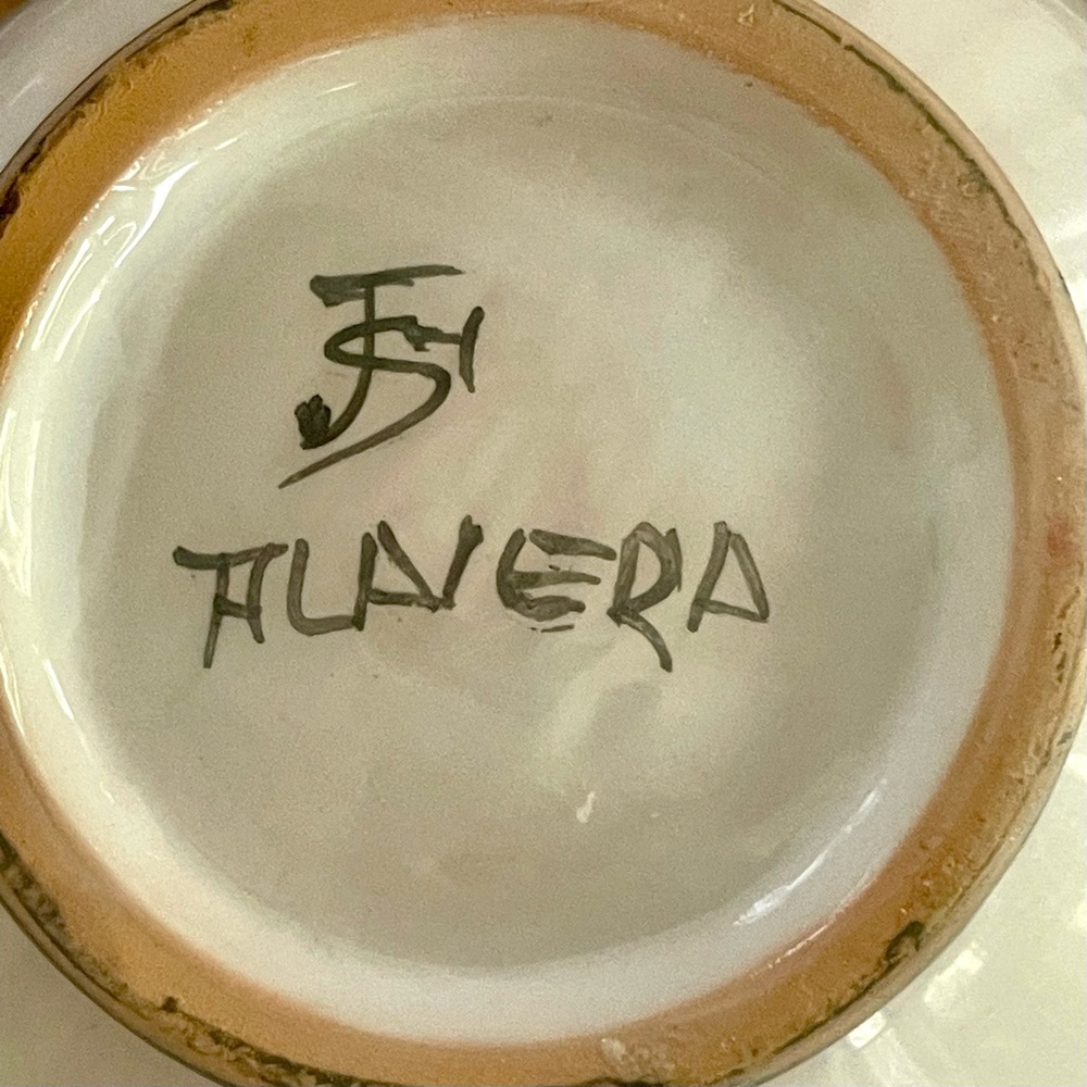 Vintage Talavega Vase Italy Portugal Hand Painted 
Signed Pottery - Picture 7 of 7